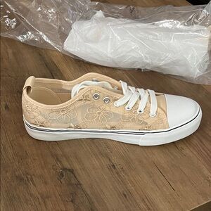 Chic Lace Tan Sneakers for Women